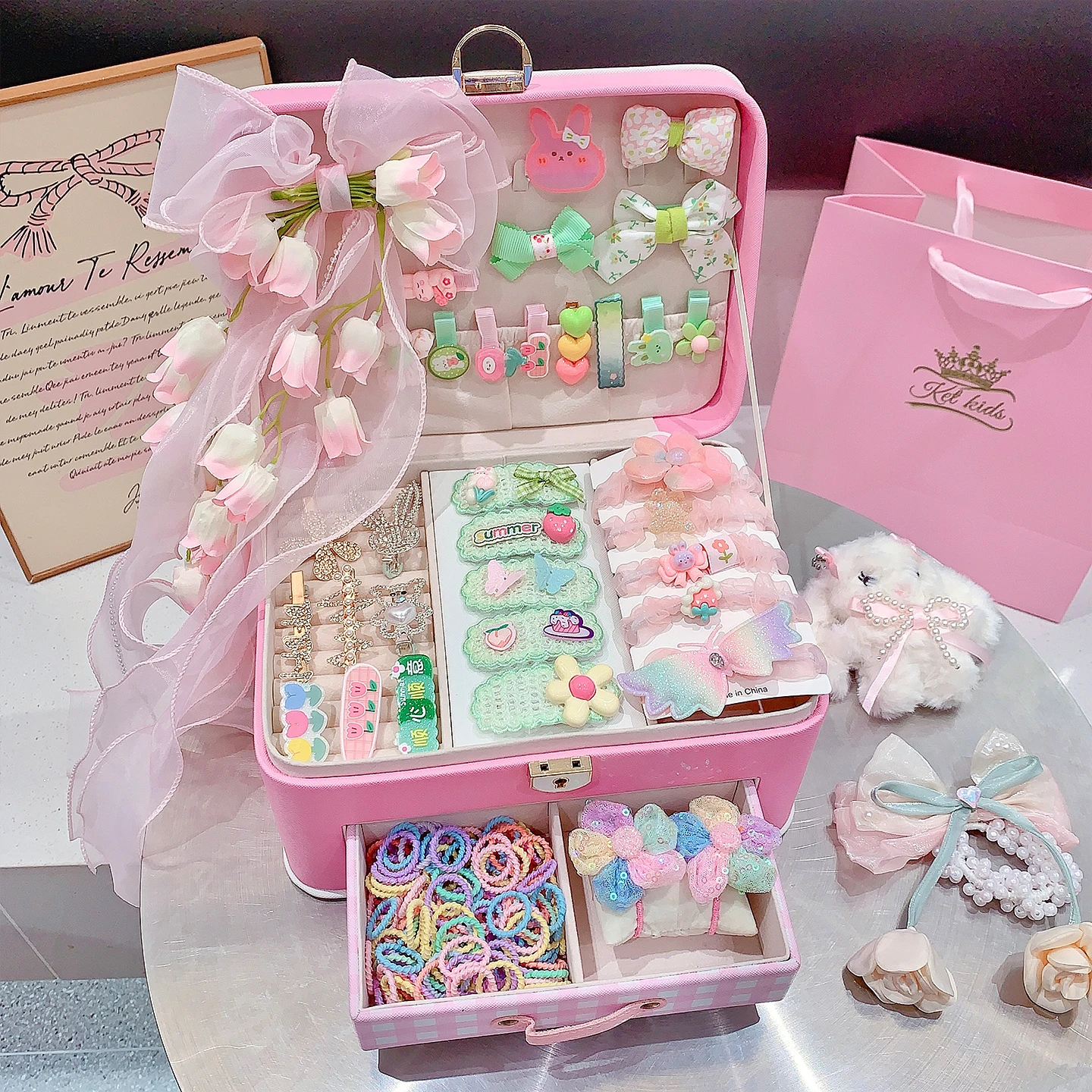 nouvel-ensemble-cadeau-d'accessoires-pour-cheveux-de-princesse-2026-avec-boite-de-rangement-nœuds-pastel-coquette-pinces-a-cheveux-et-elastiques-qui-n'abiment-pas-les-cheveux-pour-les-tout-petits