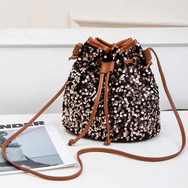 Neue Modische Vielseitige Handtasche mit Kordelzug, Schicke Mehrfarbige Pailletten-Schultertasche mit Großer Kapazität, Geldbörse und Umhängetasche – Detail 4