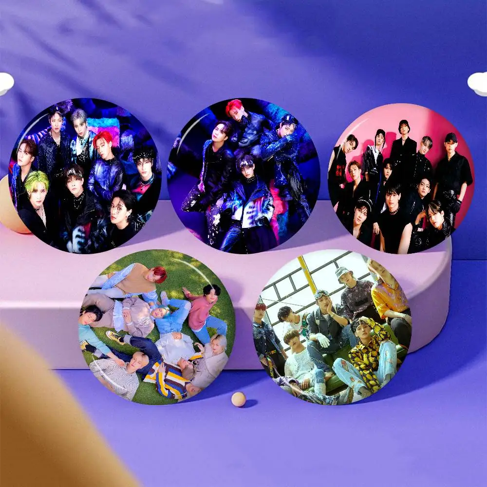 Kpop Group A-Ateez Creative Pins Funny Round Snap-in Brooch Badge Backpack Hat Accessories Jewelry Gifts for Friend