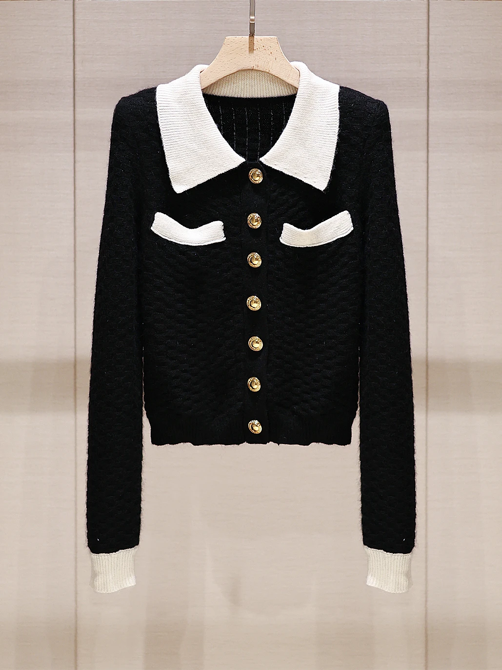 

Light Maturi Unique Color Blo Single Button Knitted Cardigan Casual round Ne Long Sve Women's Faion Autumn New Arr...