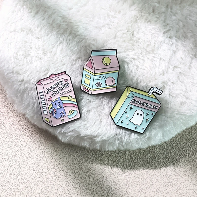 Cat Peach Milk Carton Pines Lapel Badges Cartoon Cute Animal Jewelry Gift for Friends Boo Wash Ghost Enamel  Brooch Custom Cute