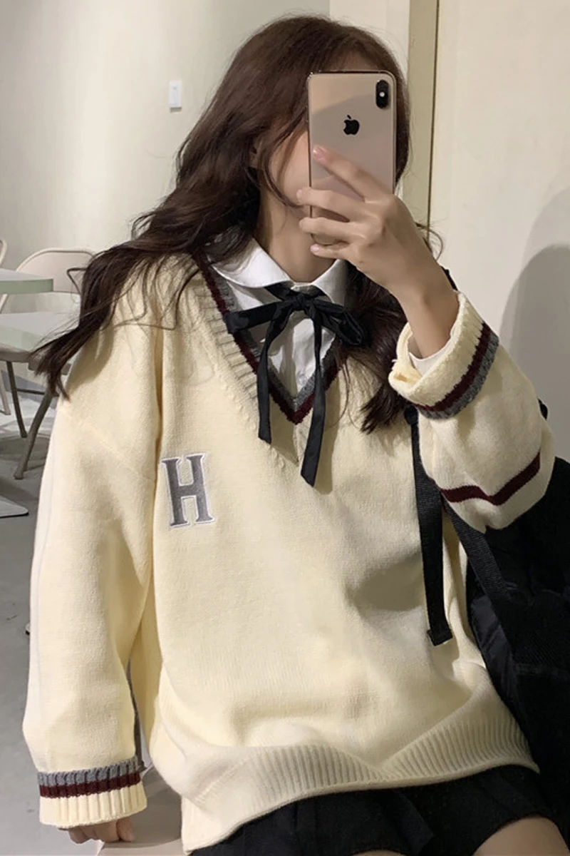 Hete Chique Harajuku Japanse Vintage Preppy Stijl Trui Vrouwen Herfst Nieuwe Koreaanse Mode Losse Eenvoudige V-Hals Casual Vrouwen Trui