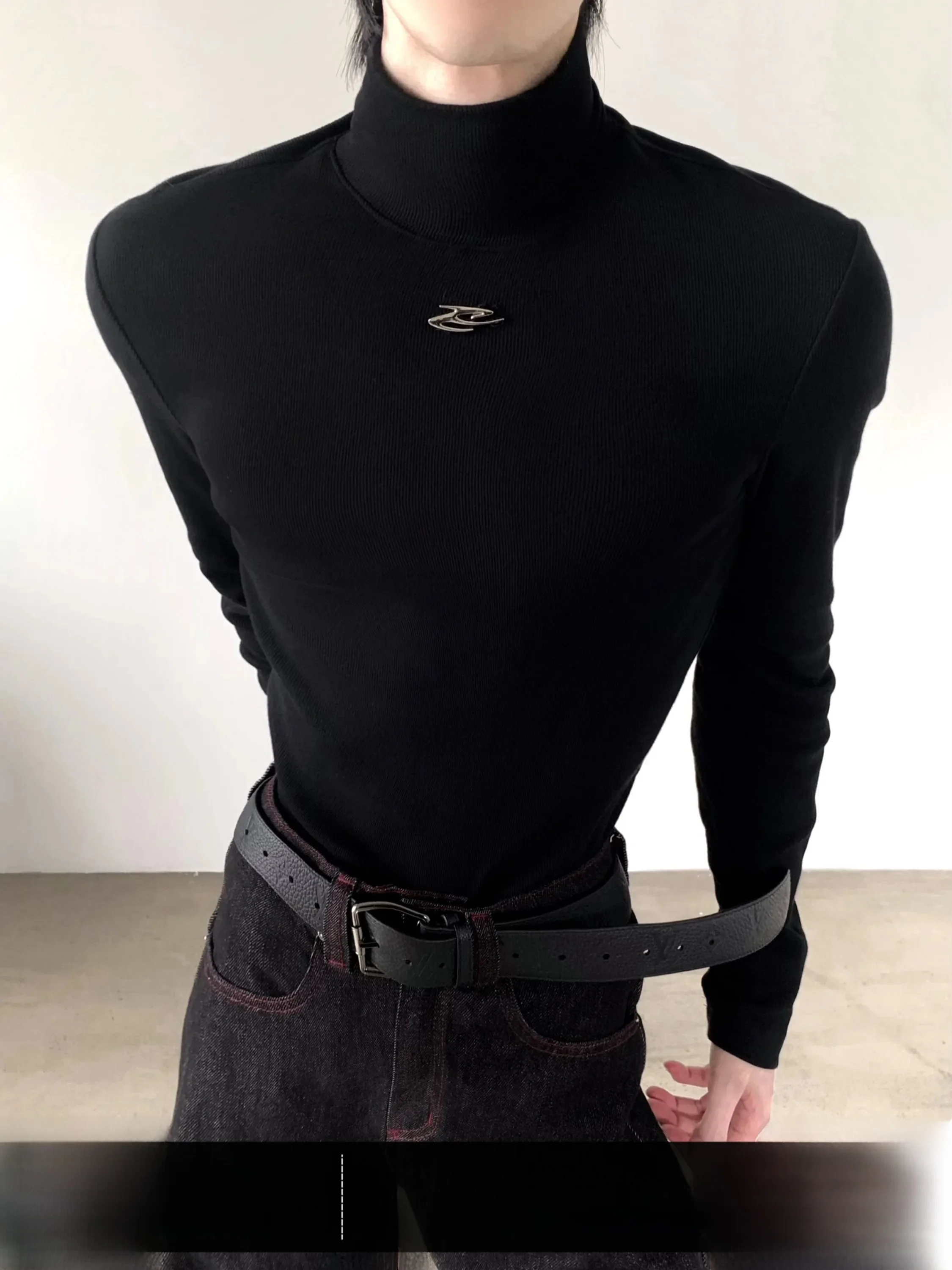 High Neck Metal Design Men's Slim Fit Base Shirt Autumn Mountain Wind Fashionable Inner Wear Heavyweight T-Shirt City Walk Da...