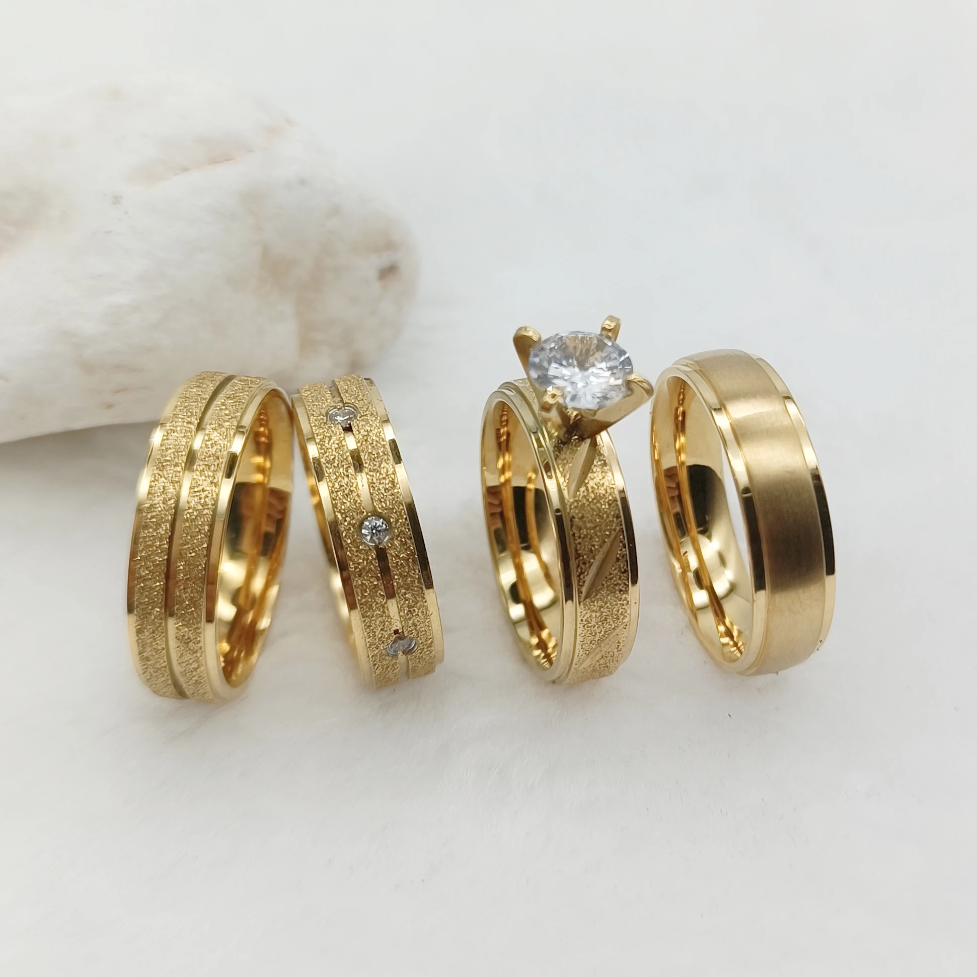 

Wedding Rings Engagement Bridal Sets For Couples Designer Lovers Frosted 24k Gold Plated jewelry cz Diamond Ring