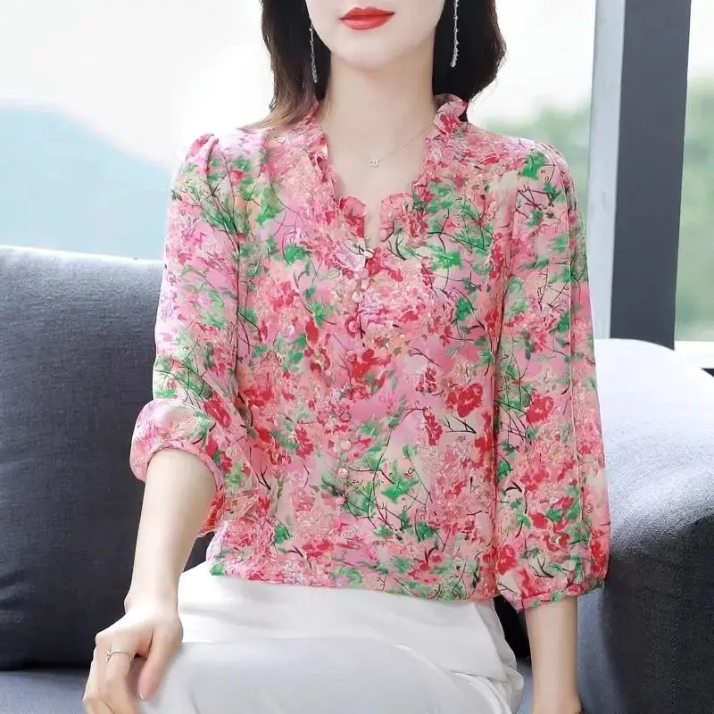 2024 New Summer Korean and Korean Fashion Blouses Loose Chiffon Three Quarter V-neck Printed Shirring Button Women\'s Shirt Top