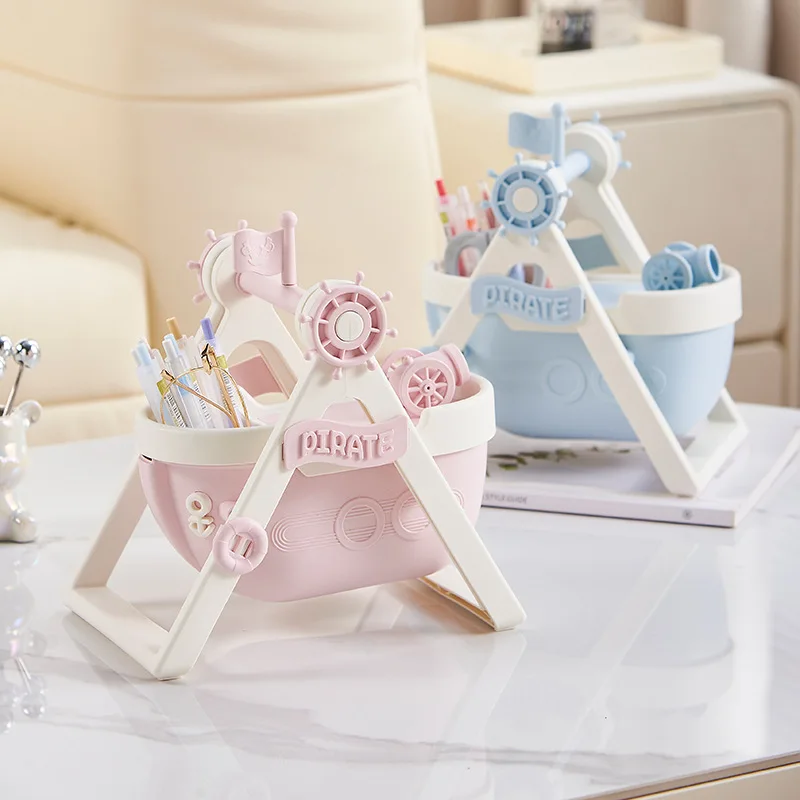 Nuovo creativo simpatico portapenne per nave pirata, decorazioni per il desktop, ornamenti, scatola di immagazzinaggio multifunzionale