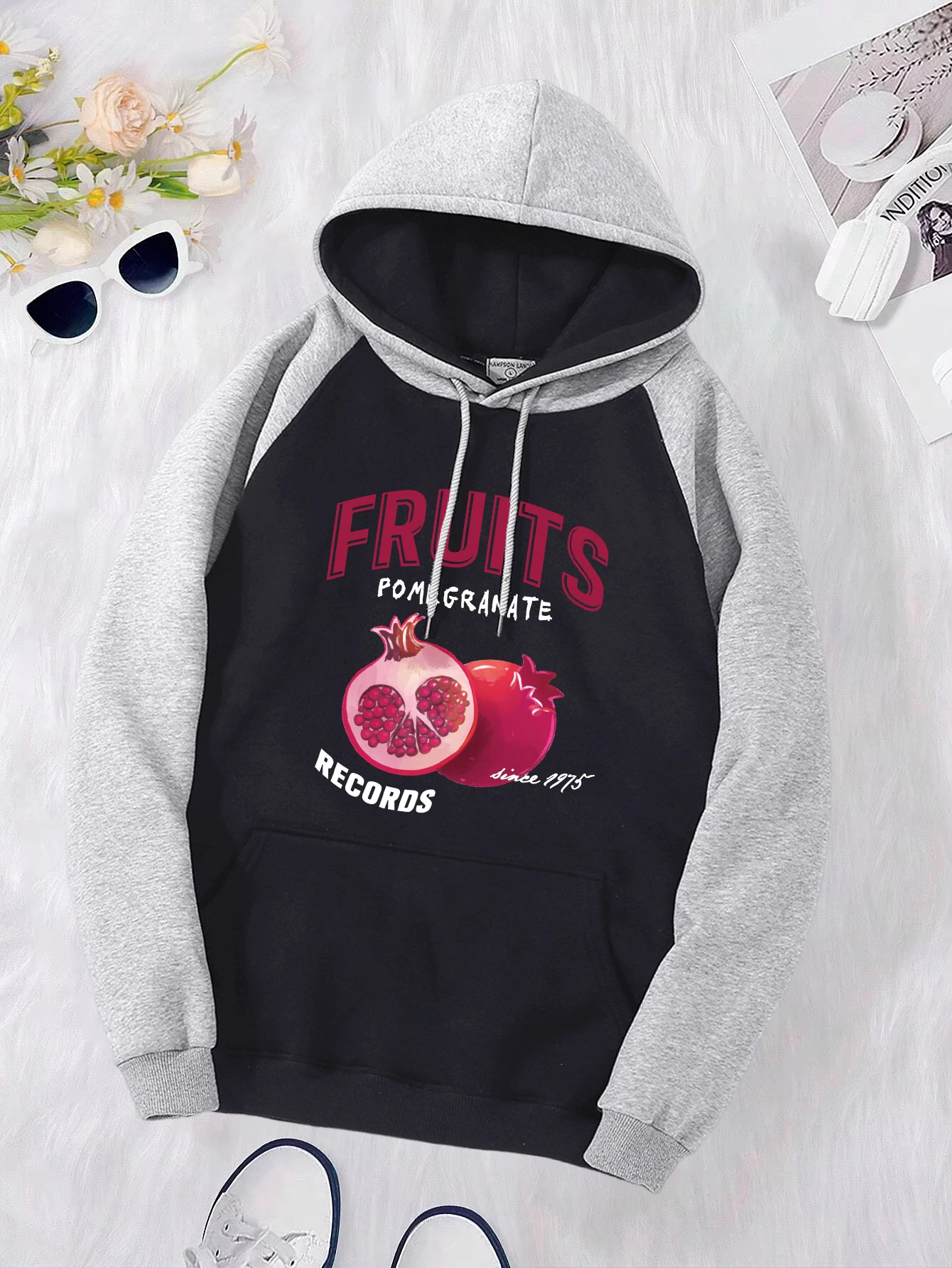 Fresh Pomegranate Fruits Design Raglan Hoodies Women Casual Comics Clothing Harajuku Y2K Hoody Autumn Fleece Unisex Streetwear