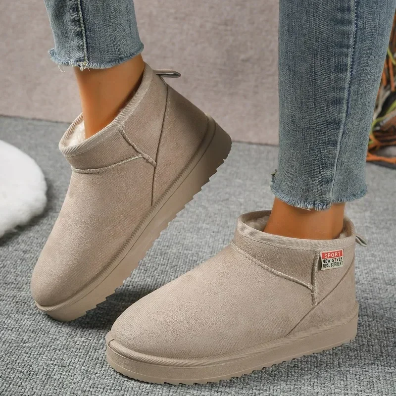 Scarpe basse in pelle scamosciata Stivali da neve da donna Comfort caldo 2024 Scarpe casual invernali Nuova tendenza Vendita calda Walking Scarpe antiscivolo Femme