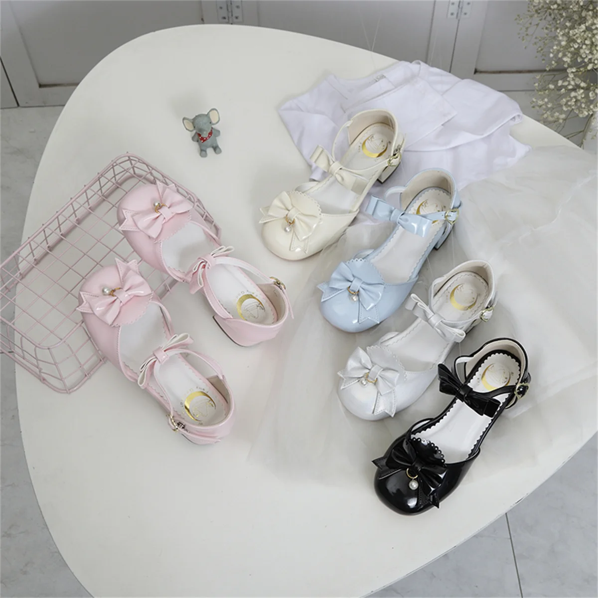 Japanese Sweet Lolita Cosplay Girl's Shoes Cute Lolita Round Head Bow Pearl Lotus Leaf Buckle Strap 3-5cm Middle Heel PU Shoes