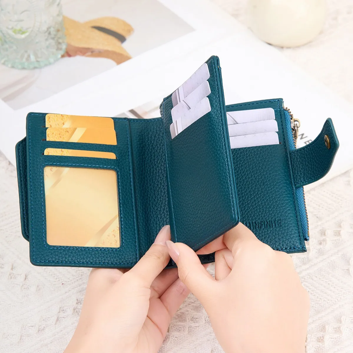 New RFID Blocking Women's Wallet - PU Leather Zip-Clasp Compact Purse, Fashionable Multi-Card Holder