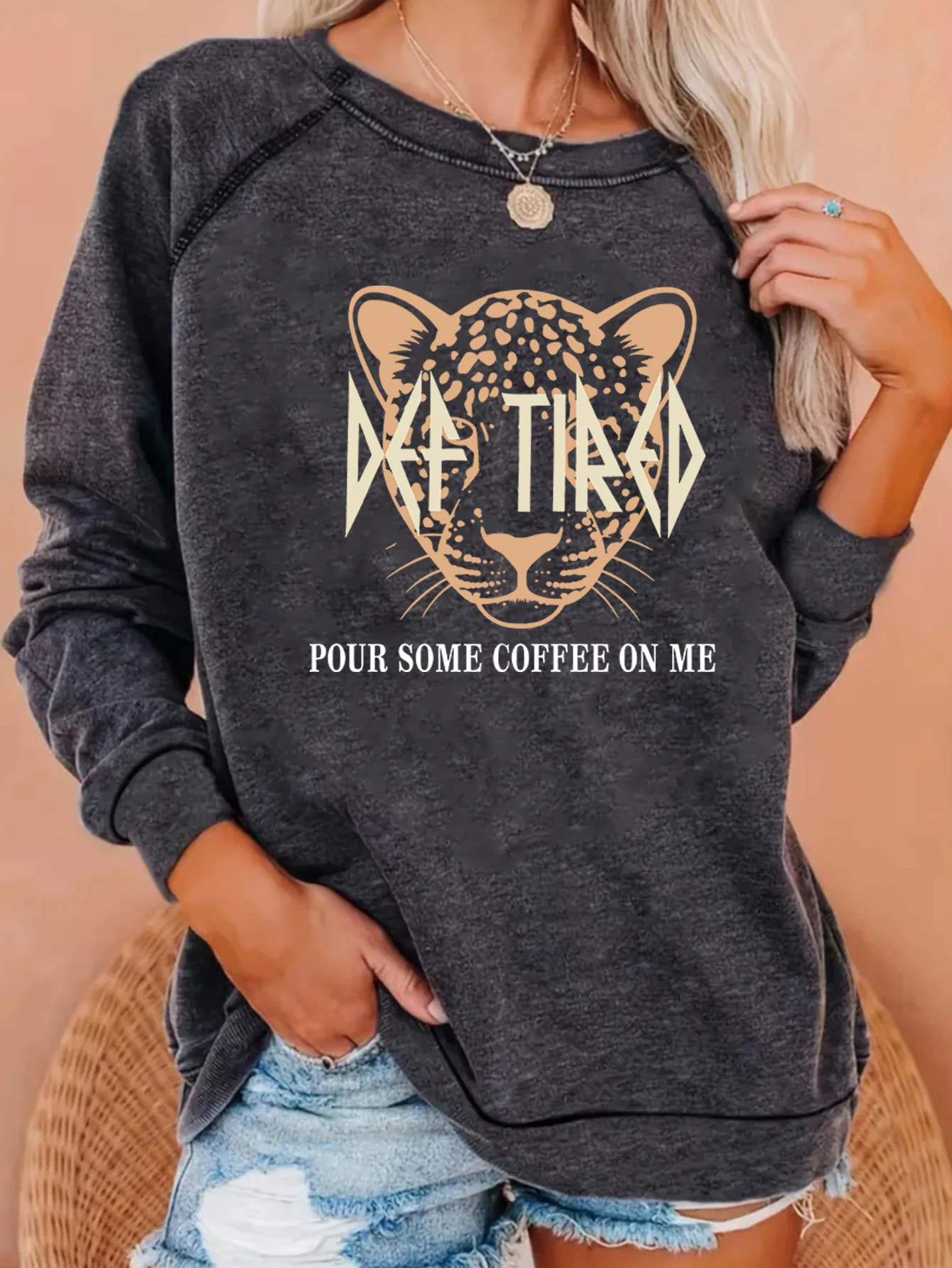 

Give me some coffee Tiger head flat print Fashion round neck raglan long sleeve pullover Suitable for allseasonswomen's wear