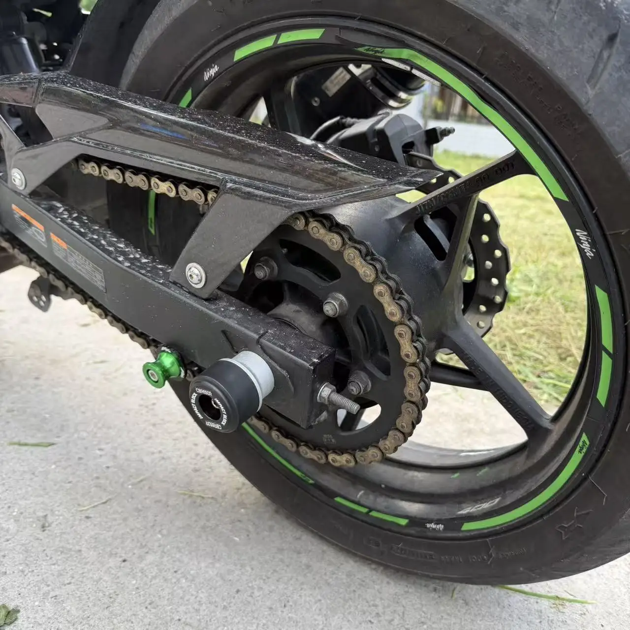 For Honda CBR650R (2019-2026) & CB650R – Front/Rear Axle & Fork Collision Sliders with Wheel Landing Protectors 3