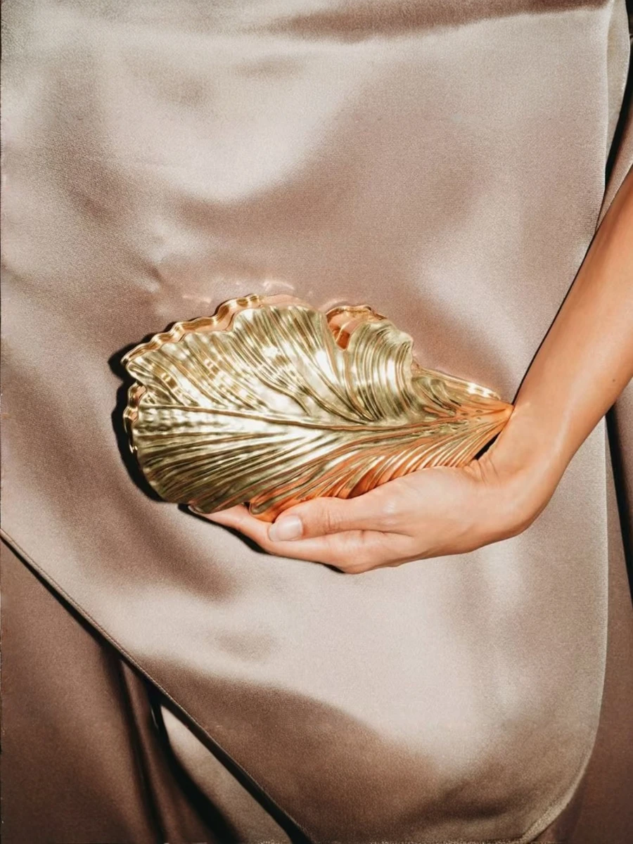 Luxuriöse Goldene Modische Acryl-Blatt-Metall-Box-Handtasche Elegante Dinner-Party-Clutch Umhängetasche für Junge Frauen für Alltägliche Anlässe – Detail 16