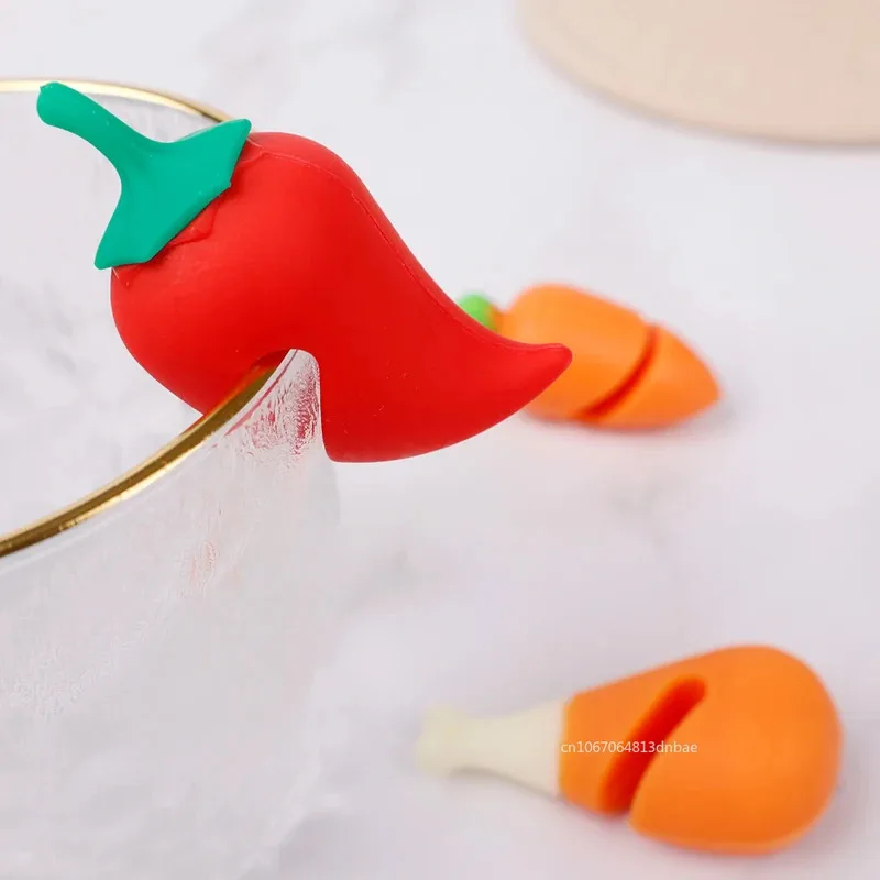 1pc Cute Silicone Pot Lid Anti-spill Rack Heat-resistant Anti-Overflow Stoppers Pot Cover Lifter Holder Creative Kitchen Tools