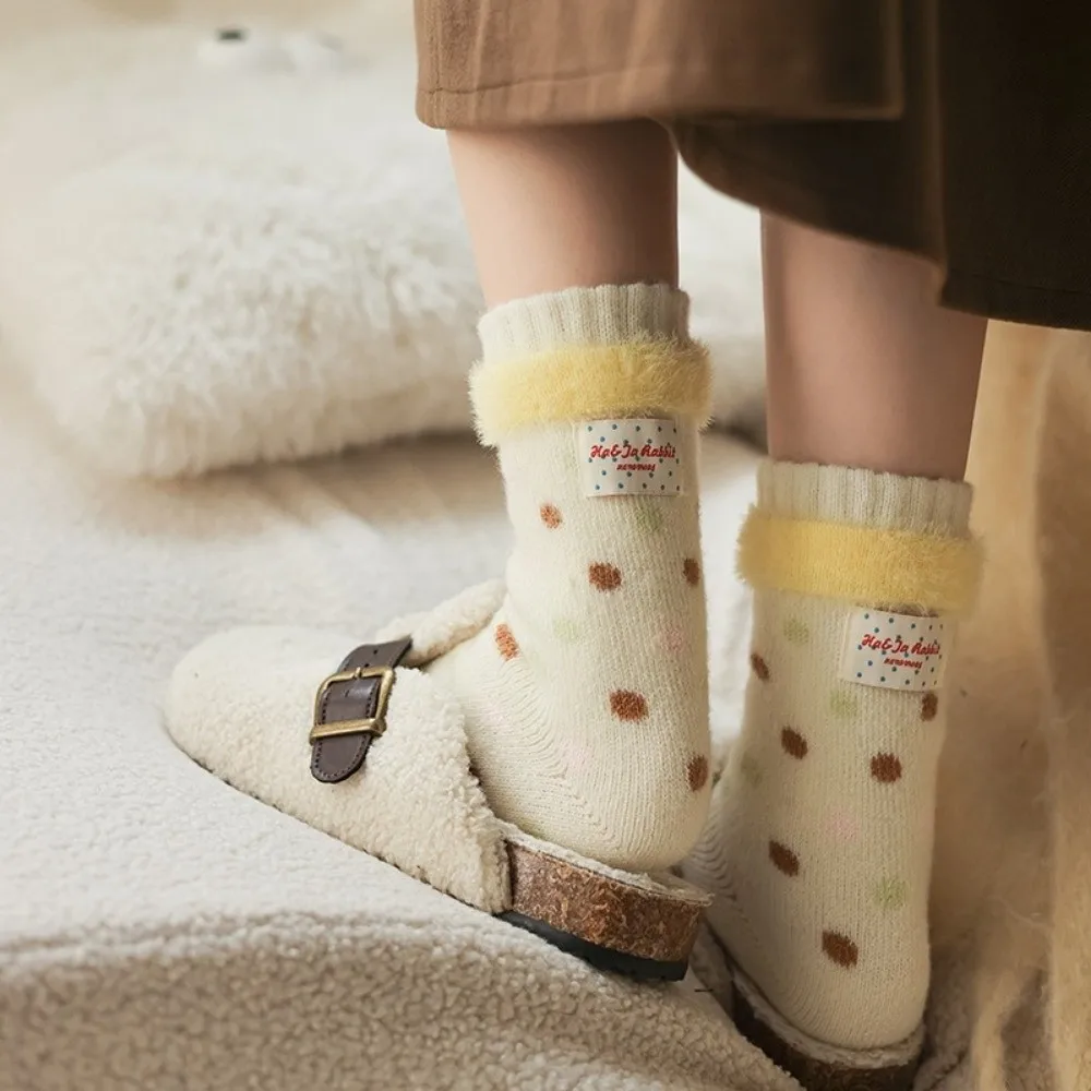 Ins engrossado meia fofa térmica quente meias de vison outono-inverno meias de neve chão sono meia
