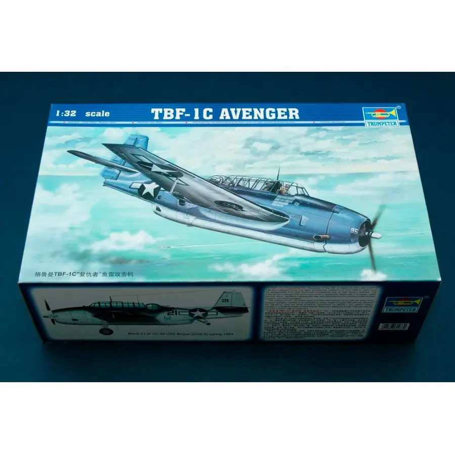 Trumpeter Assembly Model Kit 02233 1/32 TBF-1C AVENGER