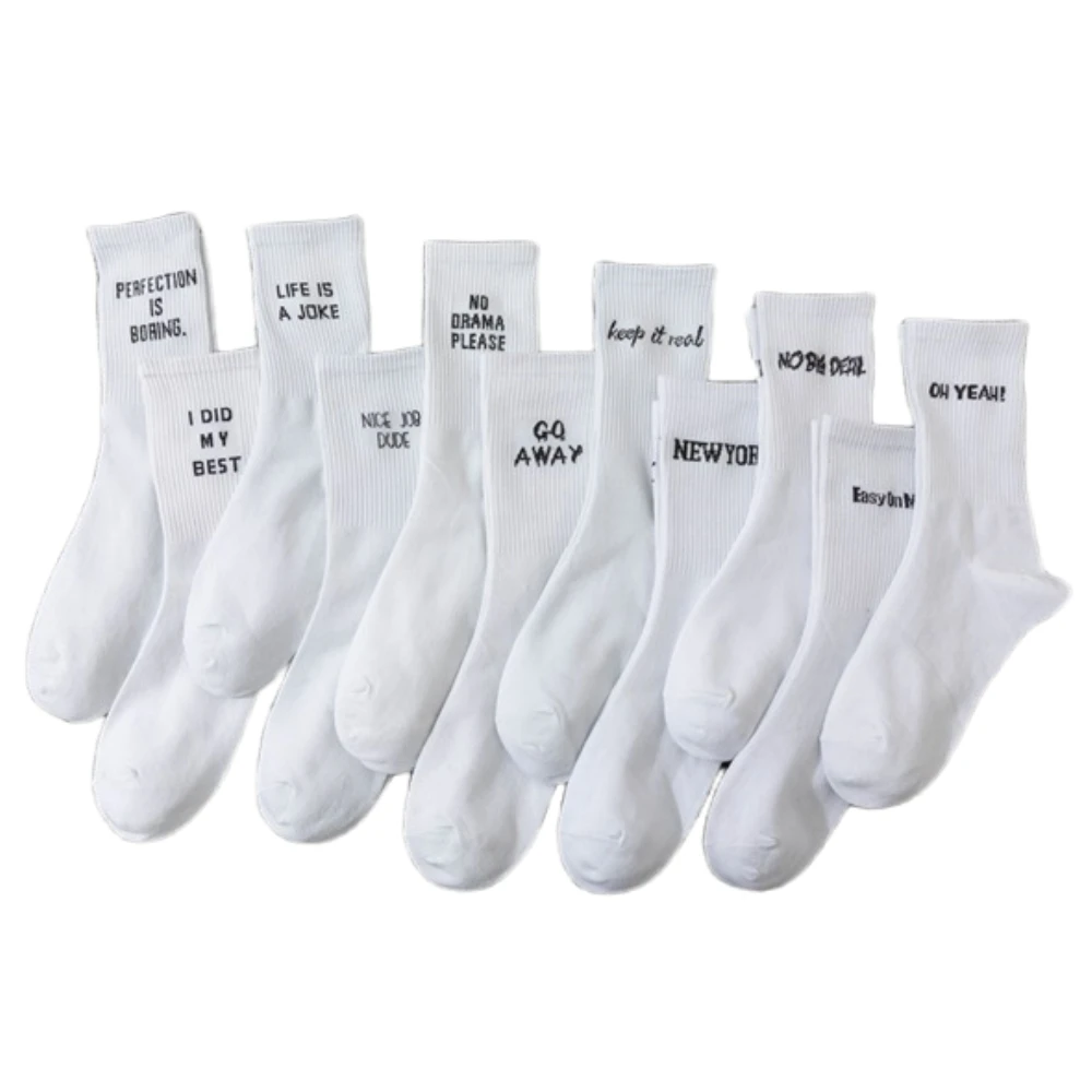 Neue Frauen Brief Jacquard Serie Weiße Baumwolle Socken Straße Sport Hip Hop Mode Männer Unisex Sokken Dropship