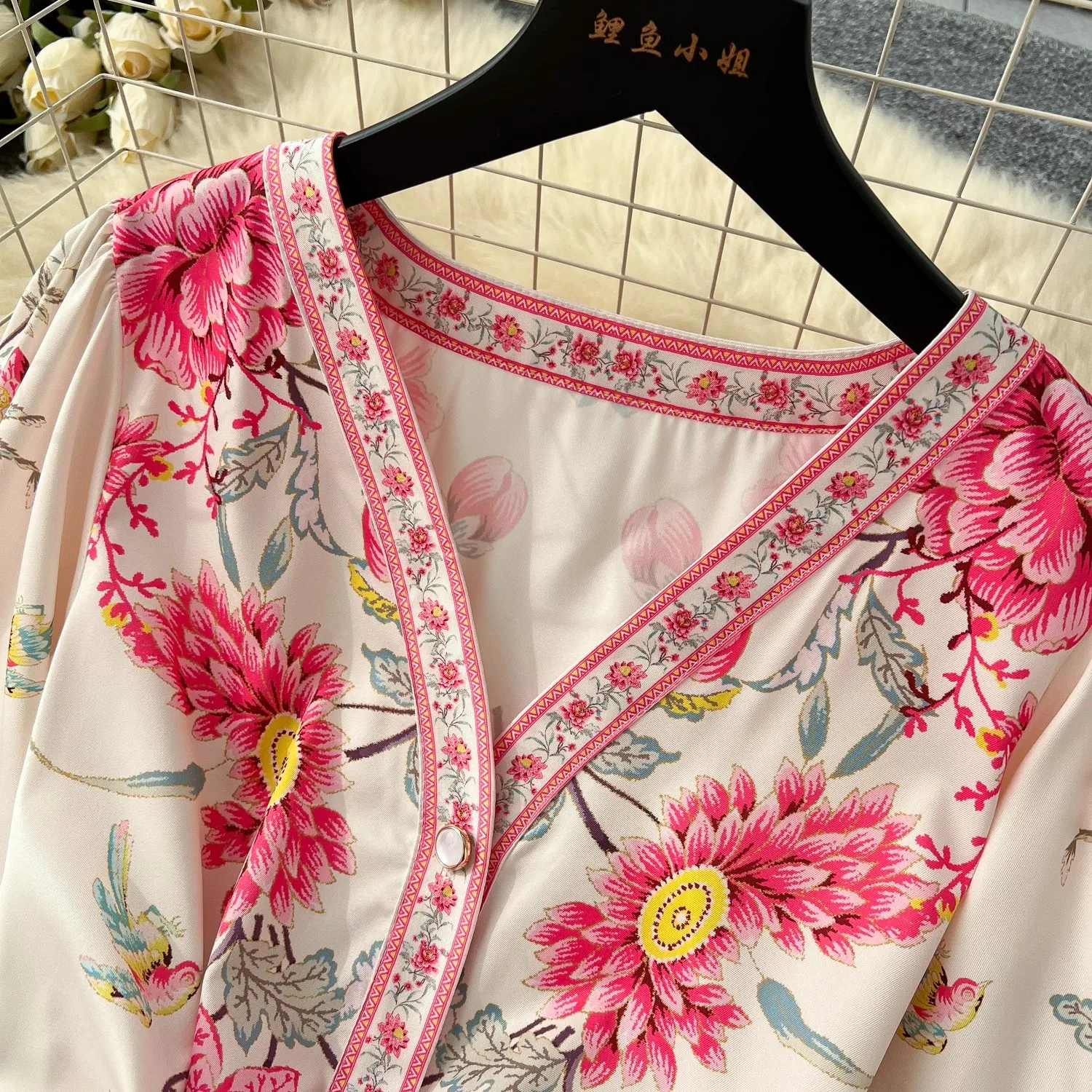 Vacanza estiva Boho Splendido fiore Maxi abito da donna con scollo a V manica a lanterna stampa floreale cintura monopetto abiti lunghi da festa