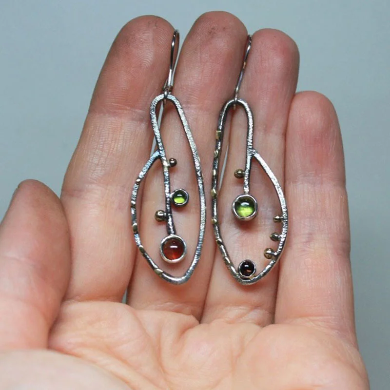 Vintage Indian Tribal Green Stone Dangle Earrings Bohemian Long Hollow Drop Earrings for Women Hippie Party Jewelry