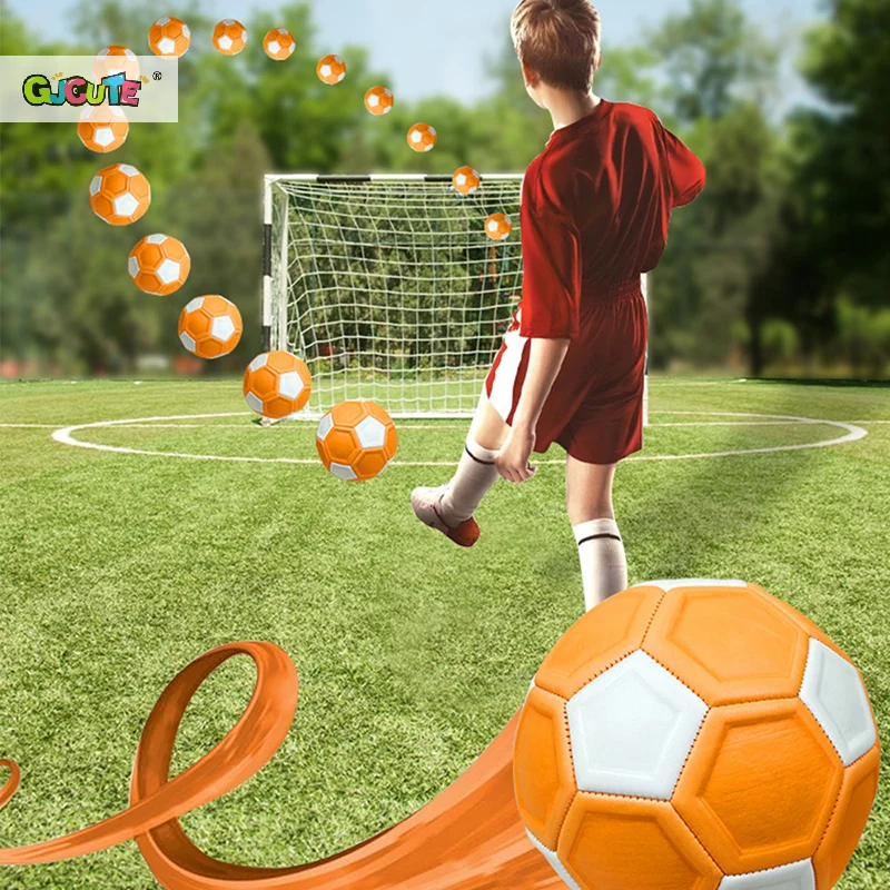 Curve Swerve pallone da calcio giocattolo da calcio magico ottimo regalo per i bambini perfetto per l'allenamento o il gioco di calcio della partita di gioco all'aperto