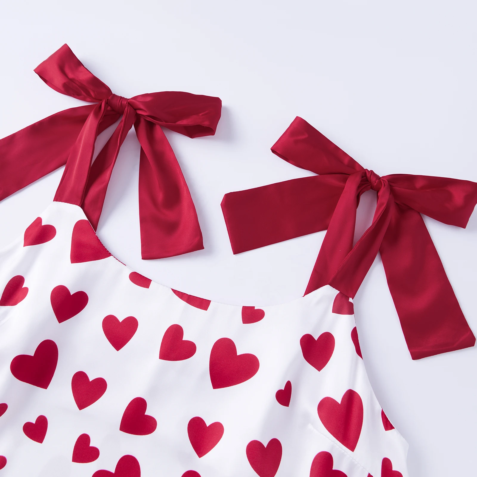 Dames zomer satijn feest hartprint mini-jurk modieuze Valentijnsdag ronde hals mouwloze bont ruches jurken