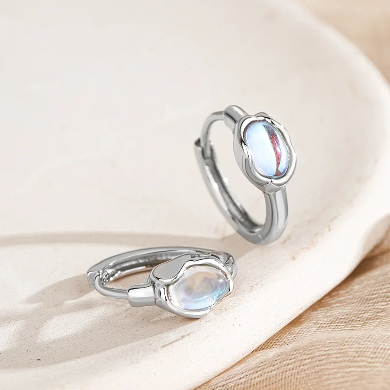 New fashionable and simple s925 sterling silver moonstone oval niche earrings, irregular and personalized earrings