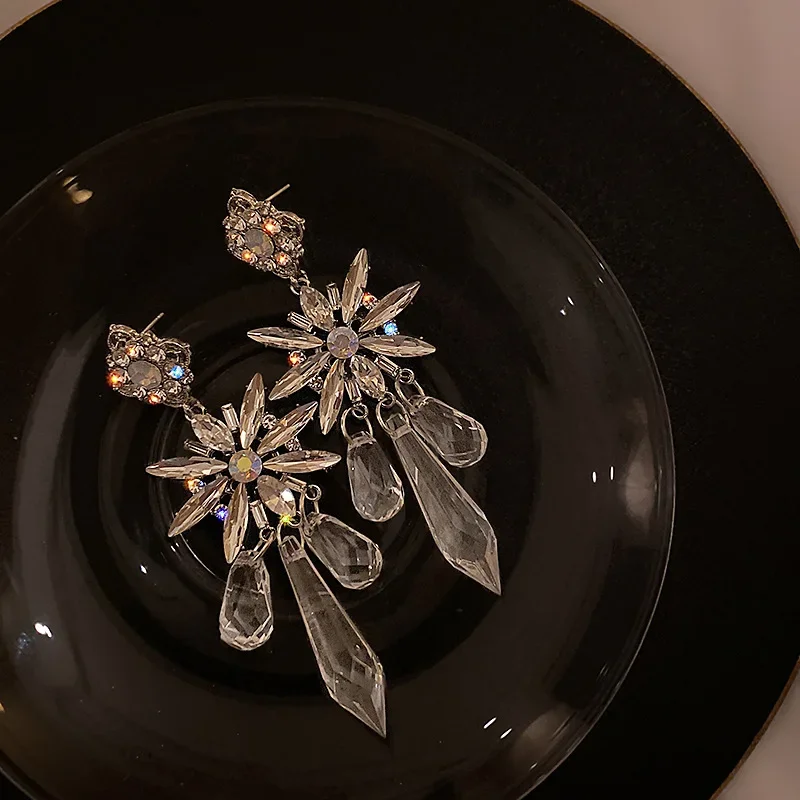 Fashion luxury elegant Zircon Earrings  jewelry