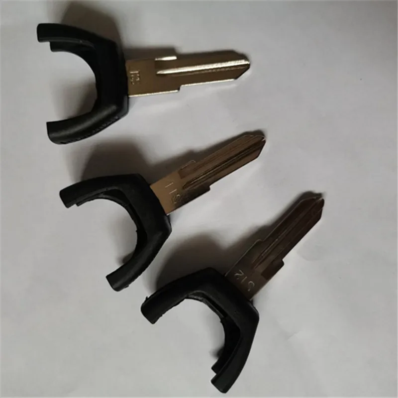 DAKATU Replacement Remote Car Key Head For Chery QQ3 QQ6 A1 Remote Head No chip inside