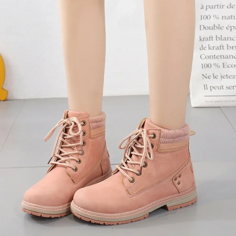 European and American Design Short Boots Women's 2023 New Flat Bottom Elevated Anti Slip Women Boots Large 36-42 Platform Boots