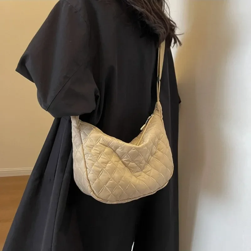 Bolso de hombro Vintage de nailon para mujer, bolso Hobo cruzado impermeable informal para mujer, bolso acolchado de gran capacidad