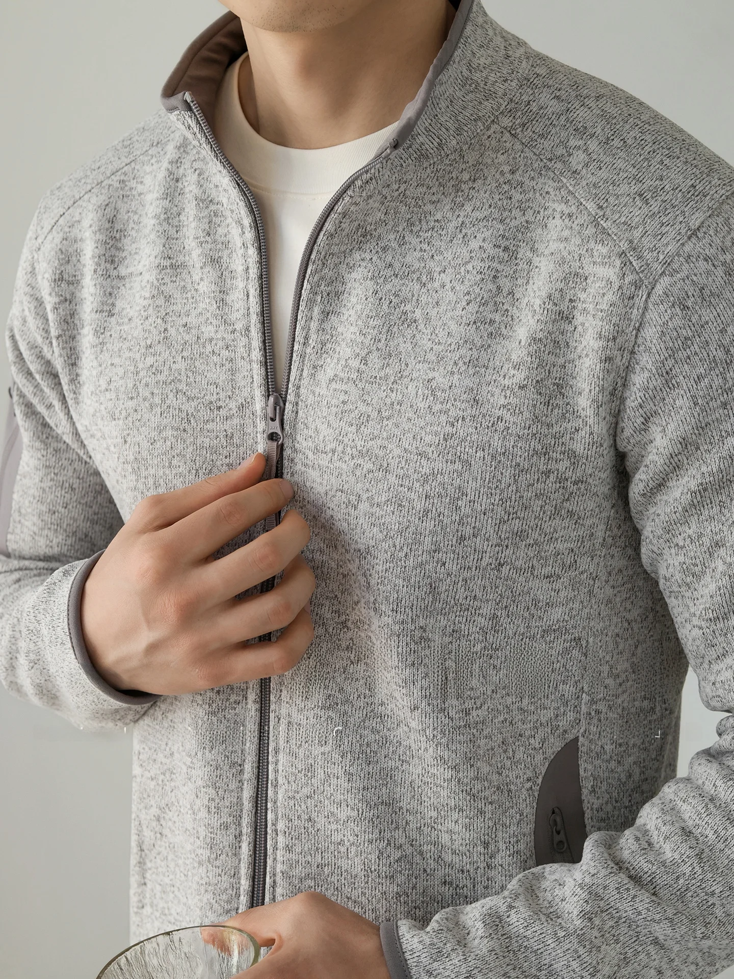 Men's Outdoor Training Jacket Zipper Fleece Lined Stand Collar Breathable Sweat Wicking Spring Season Standard Fit Business C...