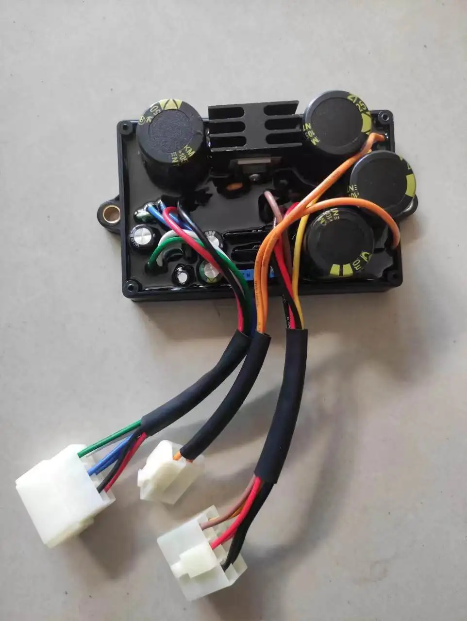 HJ.5K25DH-6 HANJING AVR AUTOMATIC VOLTAGE REGULATOR THREE PLUGS 14 WIRES WELDING AND GENRATOR DUAL USE PART