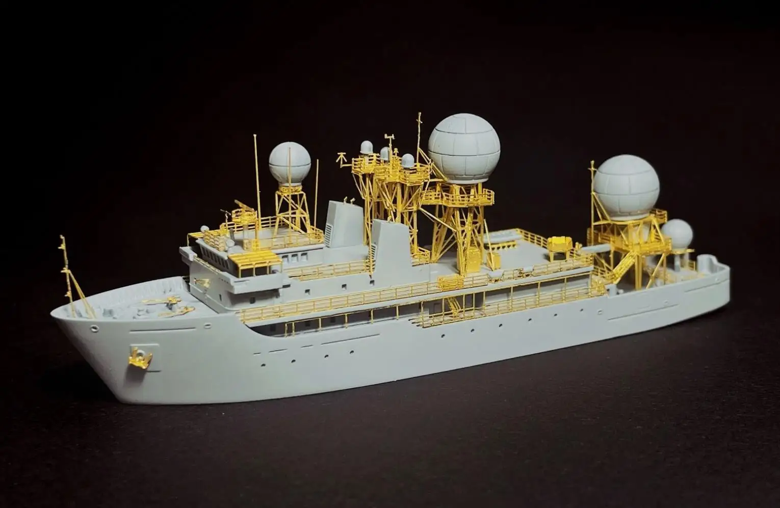 EVMODEL S102 1/700 USAV Worthy(T-AGOS-14)Missile Range Instrumentation Ship