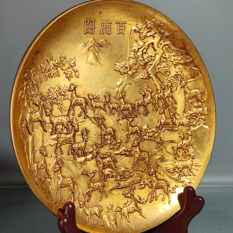 Pure copper, antique-style with gilded relief depicting a hundred deer, used as an ornamental tray for displaying offerings