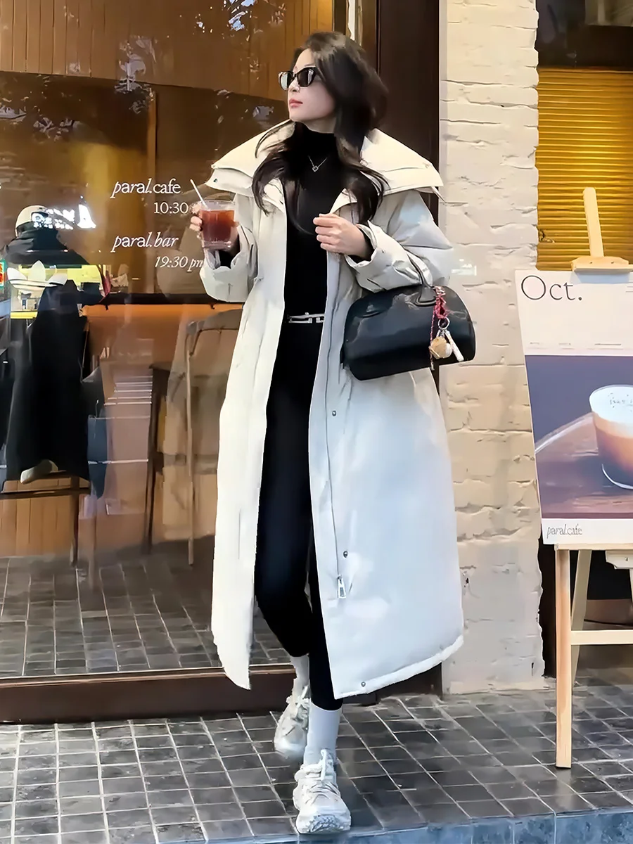 Piumino lungo da donna Jaet 2024 Inverno Thiened Dstring con cappuccio Caldo e accogliente Pendolarismo Sle Bianco Du Feather No Brand