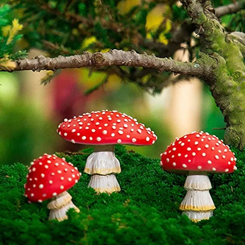 Garden Ornament Mini Mushroom Glow In The Dark Resin Crafts Fairy Garden Miniatures Terrarium Figurines Decor Dollhouse DIY