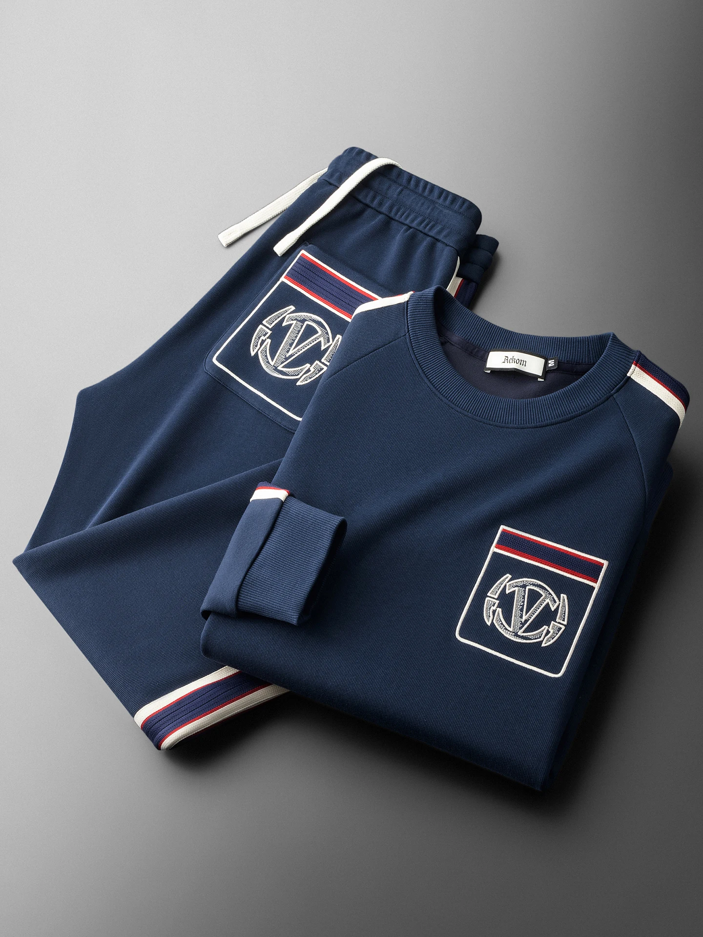umn Trend New Fashion Two-piece contrasting color woven ribbon three-dimensional embroidery hoodie set for men's casual