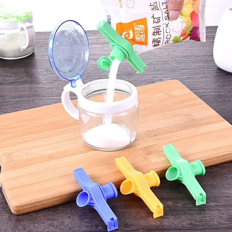 1pc Food Bags Stick Clip Close Plastic Bags Clothespins for Kitchen Items Gadget Clip Closure Soldering Tweezers for Food Bags