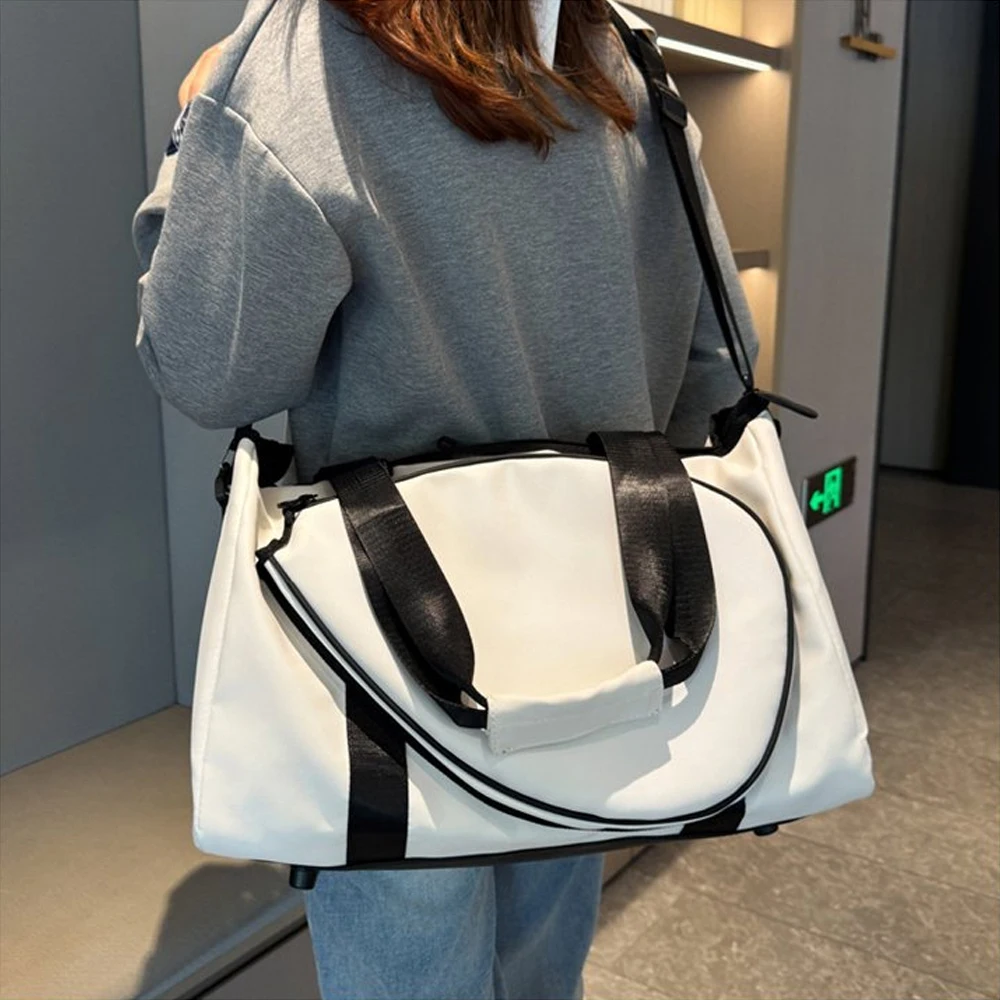 여성용 스포츠 토트백 이미지