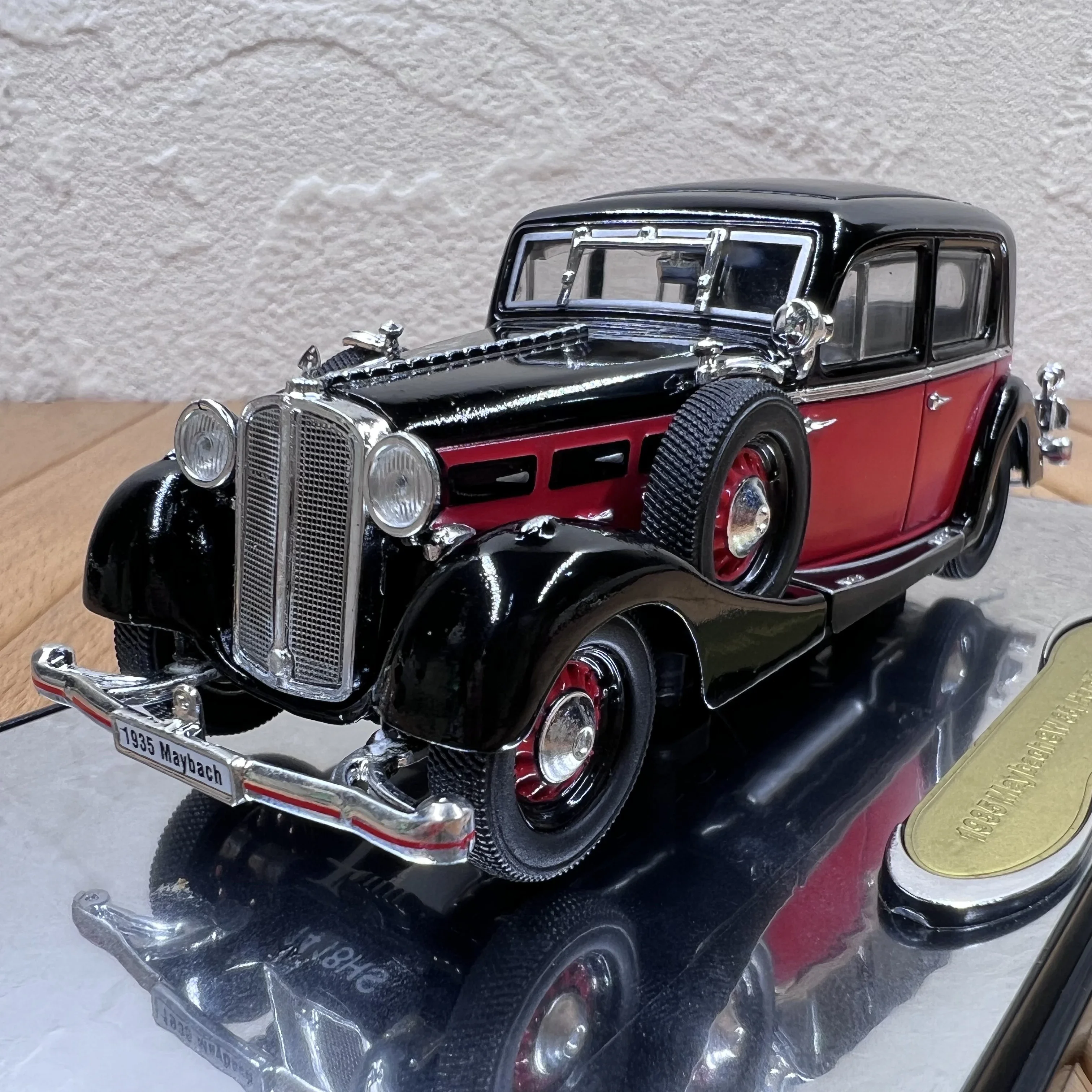 MES Maybach SW35 Series 1/43 Classic vintage car model Classic series toy gift paint defects