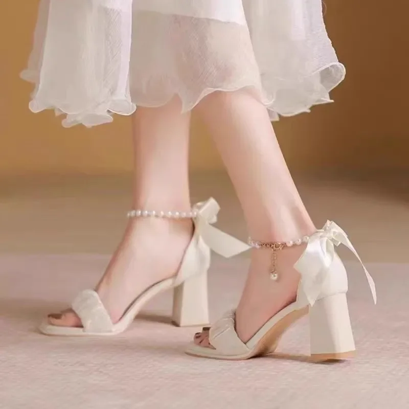 New Fashion High Heels Comfort Shoes for Women Pearl Sandals Suit Female Beige Block Heels All-Match Black Bow Fashion Chunky Gi