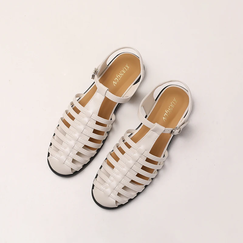 

Retro Classic Brand Designer Flat Sandals Women Summer Fashion Ankle Buckle Woven Hollow Casual Beach Shoes Gladiator Sandalias