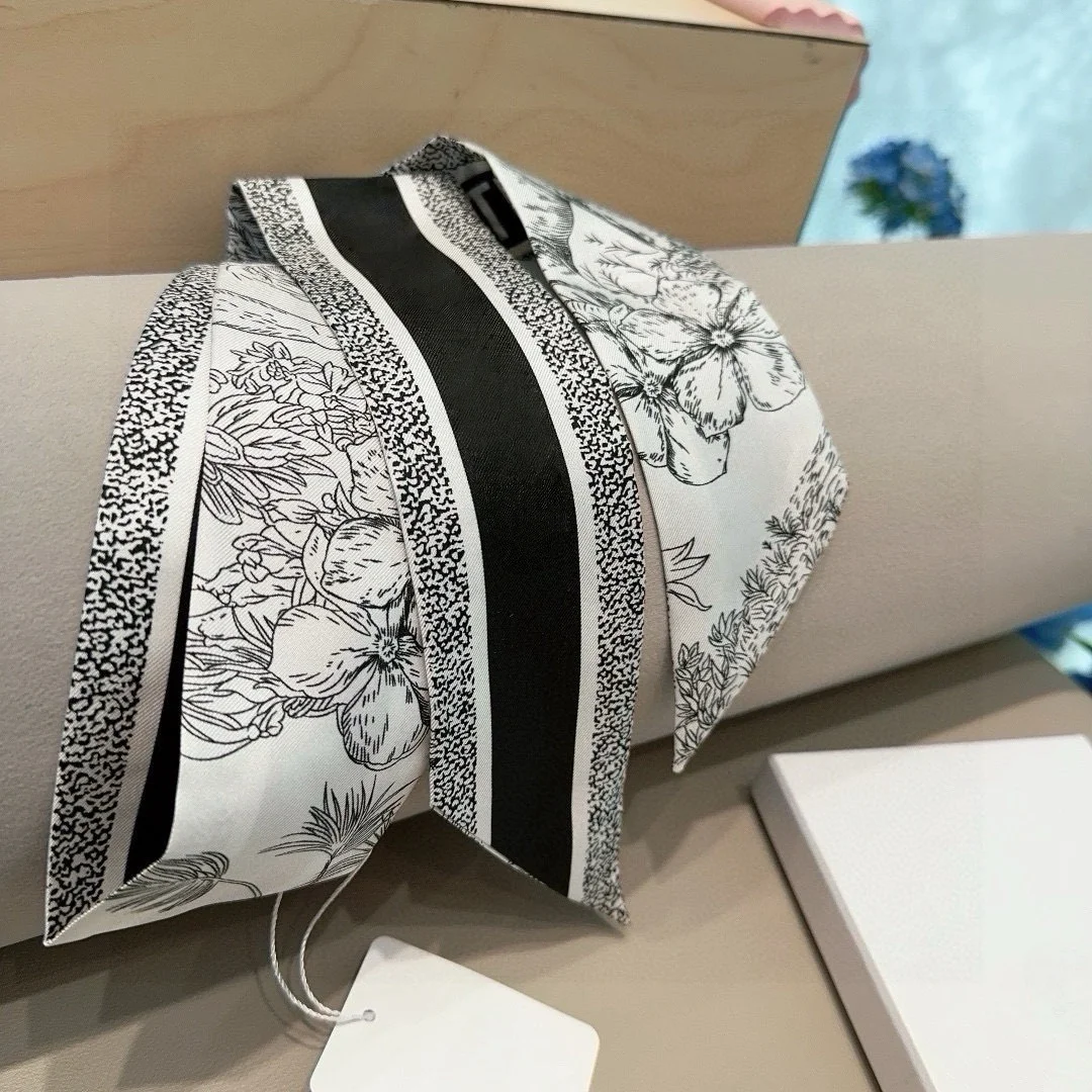 

Luxury Brands Wraps Silk Scarf Made of Premium Silk Can Be Used As A Headscarf Wristband or Bag Strap Perfect Gift 6*100cm