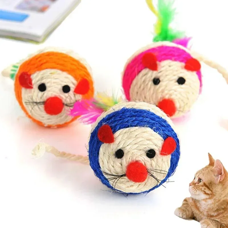 1Pc Funny Pet Cat Toy Ball Sisal Feather Mouse Shape Cat Toy Pet Supplies Random Color