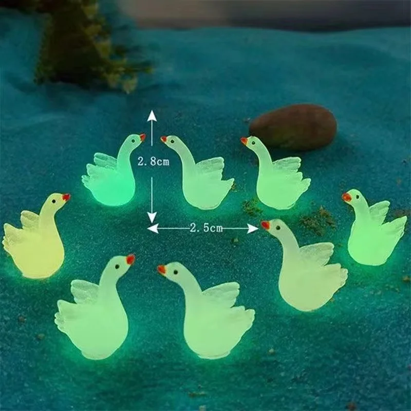 Luminous Mini Resin Animal Figurines, Brilhando no Escuro, Pato, Coelho para Fairy Garden Aquarium, Decoração de Natal, 20pcs