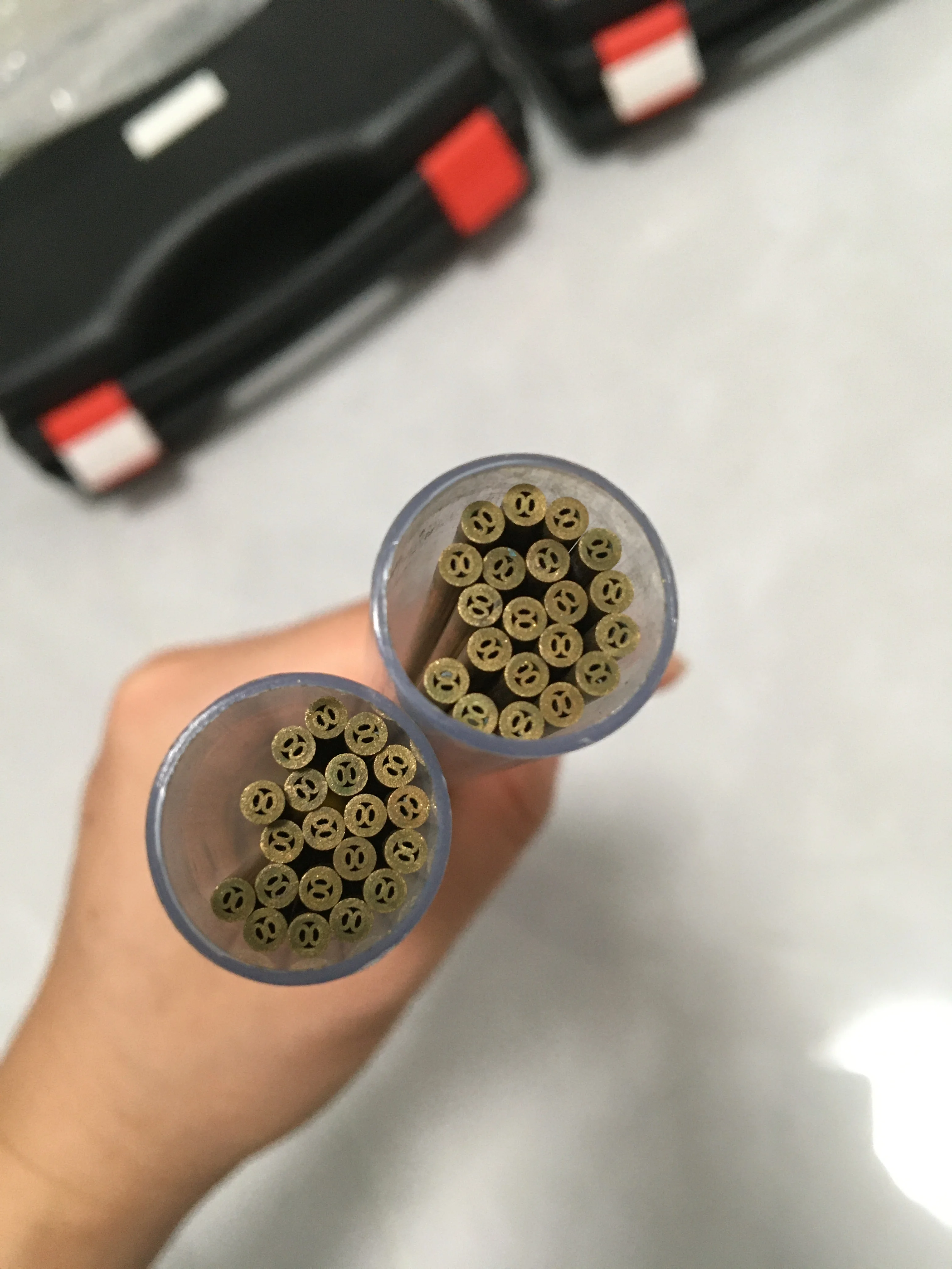 Tubo Multi-canal para Máquina de Perfuração Eletrodo Multi-buraco Tubo de Latão Tubo de Perfuração 1.0 mm 1.2 mm 1.4 mm 1.5 mm 1.8 mm 2.0 mm 2.5 mm 28 Milímetros 30 Milímetros