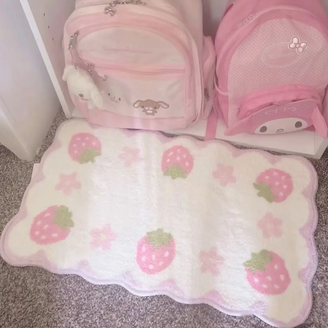 VIKAMA سجادة أرضية الفراولة الحلوة، سرير غرفة النوم، سجادة قطيفة مضادة للانزلاق، غرفة خزانة الملابس، ديكور المنزل، سجادة غرفة المعيشة