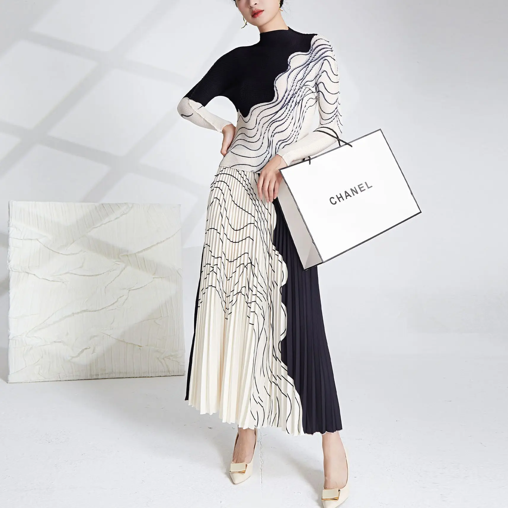 Early Autumn Set Women's Texture Folded Clothes Two-Piece Suite Elegant Commute Casual Sportswear Four Seasons