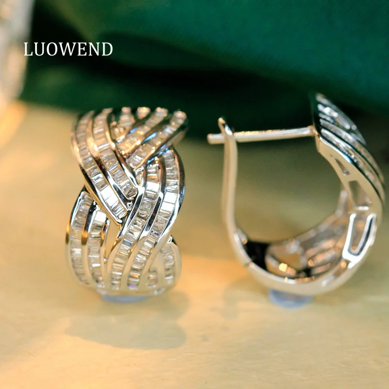 

LUOWEND 100% 18K White Gold Earrings Women Fashion OL Style 0.90carat Real Natural Diamond Hoop Earrings High Party Jewelry