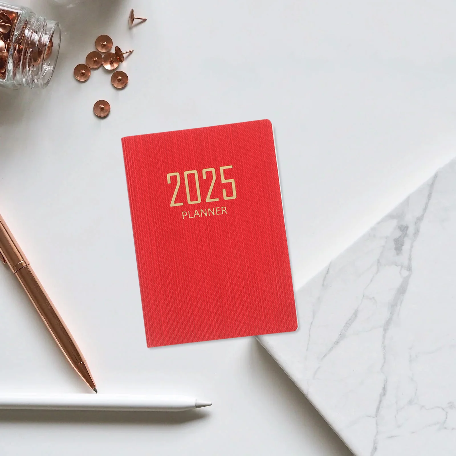 2025 A7 مخطط كتاب المواعيد اليومي كل يوم دفتر الجيب جدول الأعمال التقويم الشهري للمكتب والمدرسة الأحمر